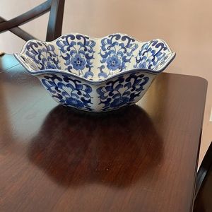 Chinoiserie bowl